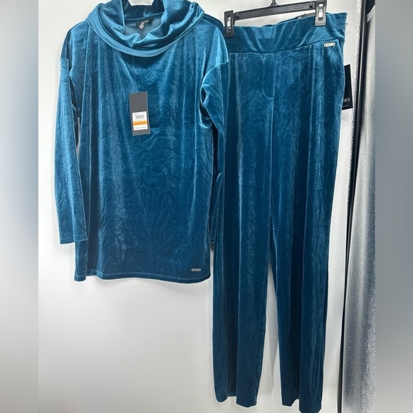 Jones New York Signature Velvet Jacket Pants Track Suit Lounge Set Size Small - Picture 1 of 6